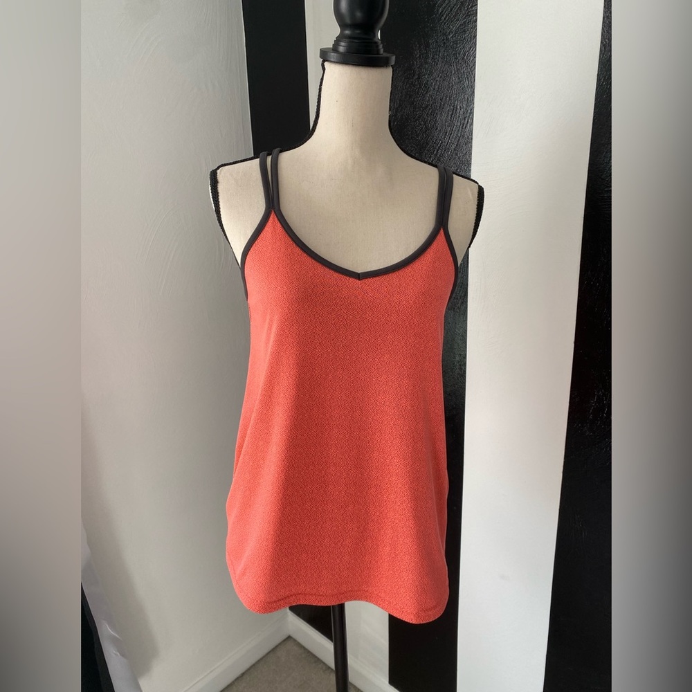 Under Armour womens small active tank top